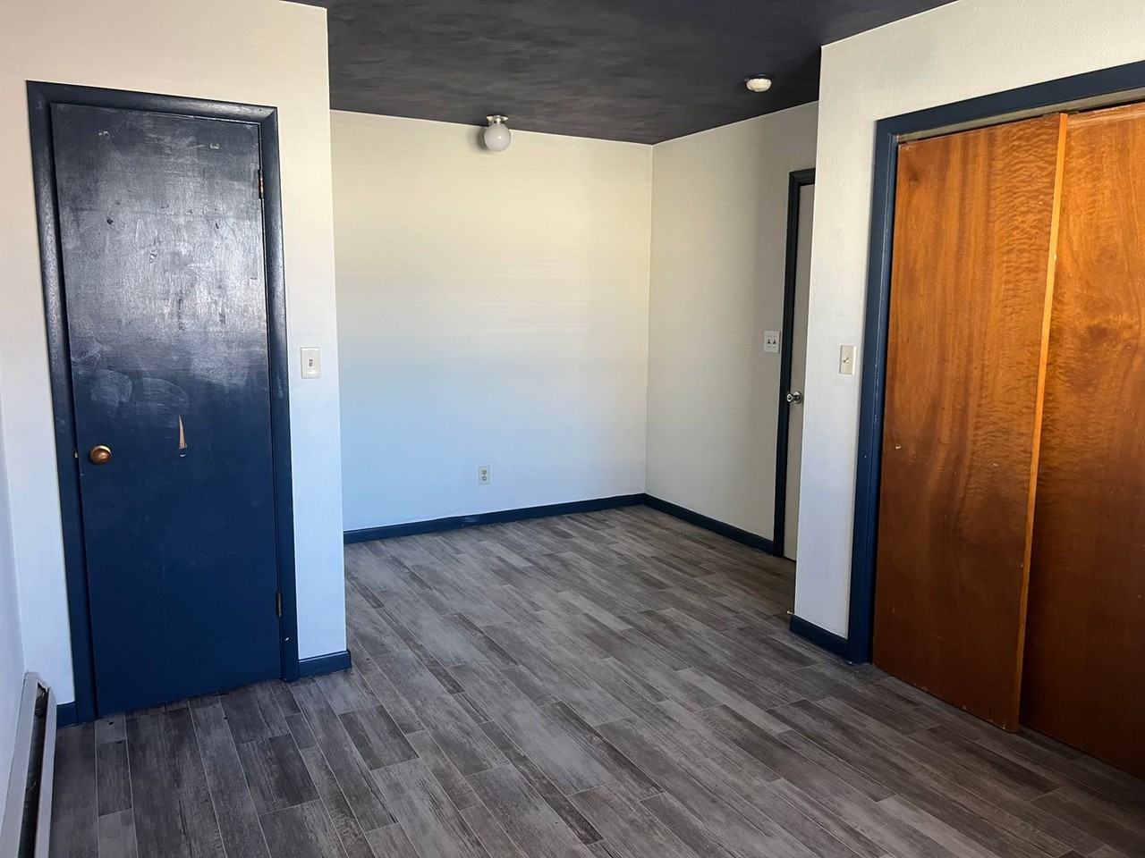 815 Charles St - Photo 7 of 7