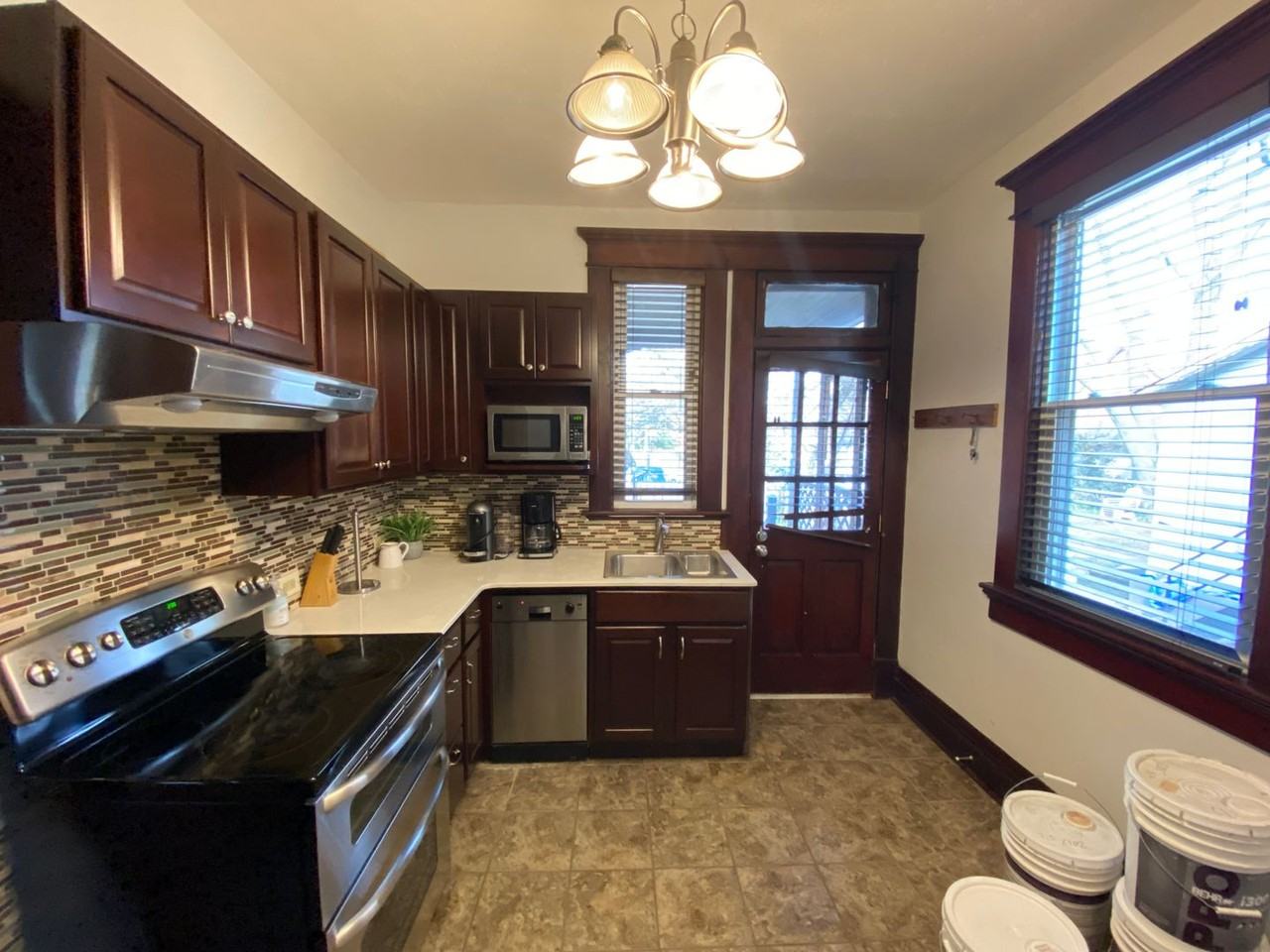 70 W Starr Ave - Photo 7 of 46