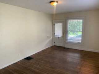 515 S Washington St - Photo 4 of 17