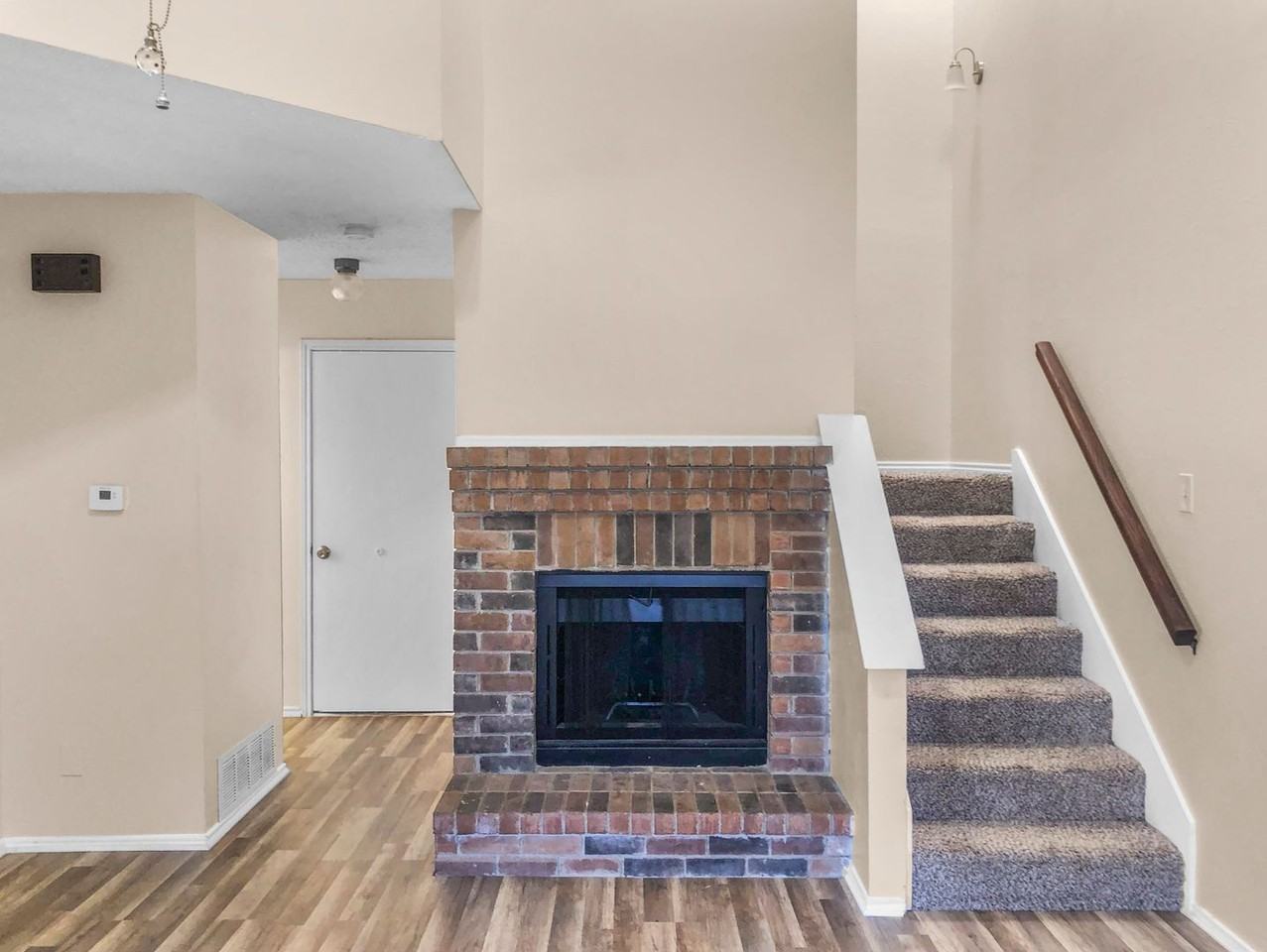 200 Callender Dr - Photo 3 of 20