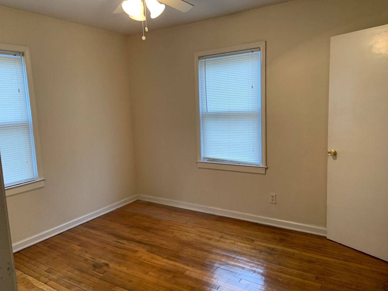 300 Lucerne St - Photo 6 of 8