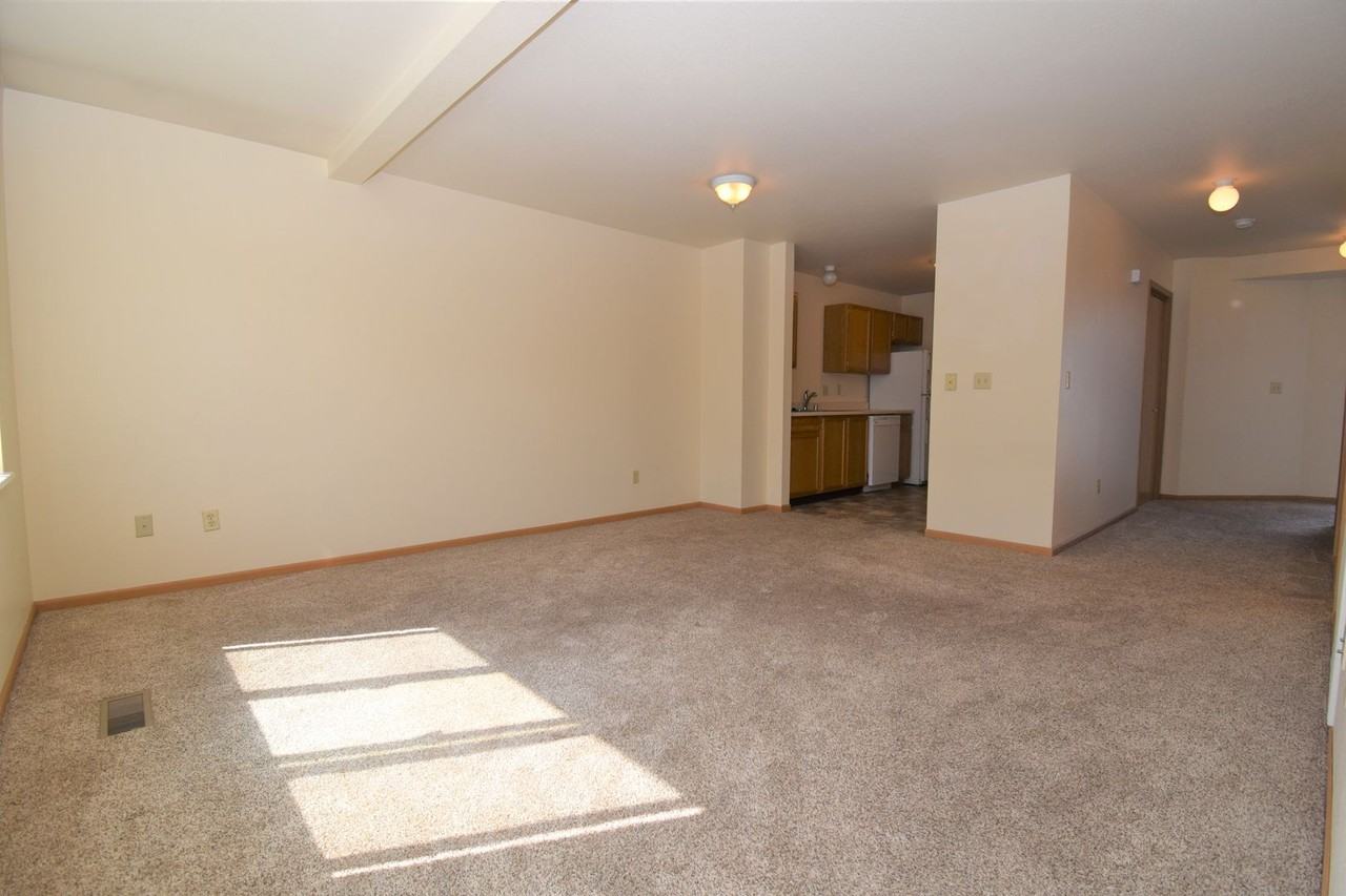 2431 Wheeler Dr - Photo 6 of 22