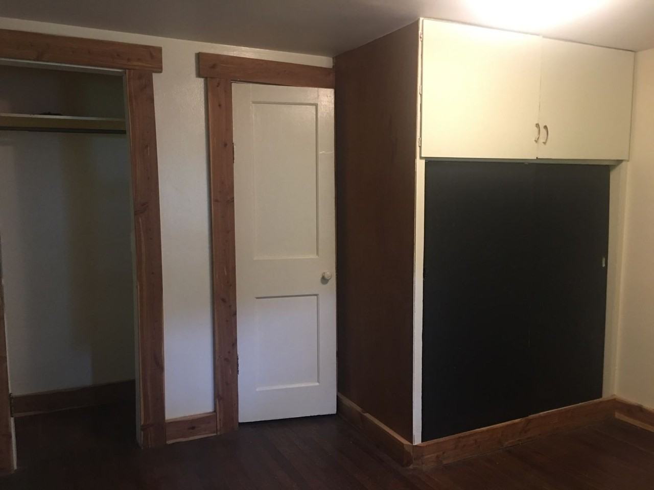 1306 W 6th St - Photo 4 of 13