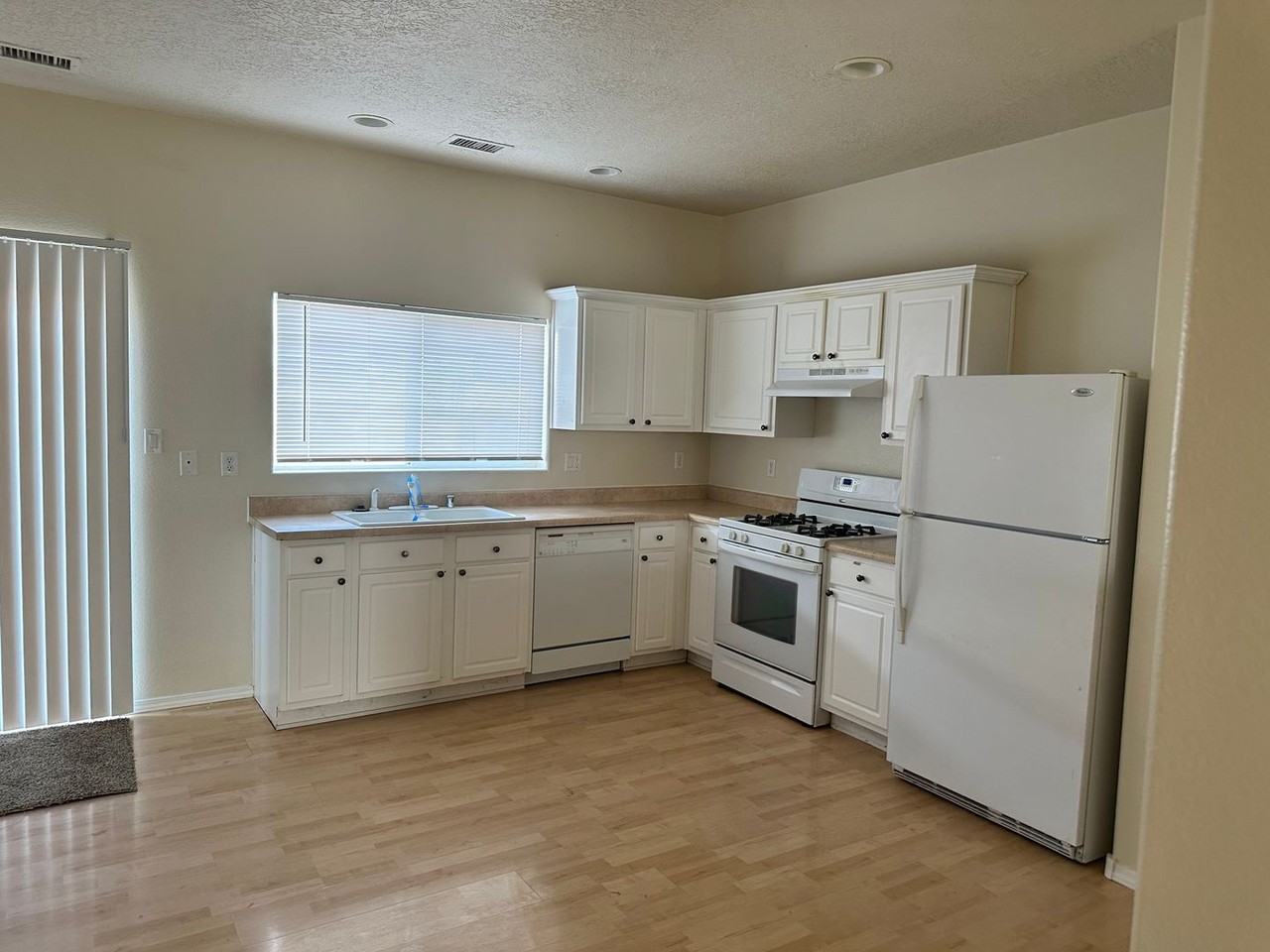 10631 Gentry Ln Sw - Photo 4 of 32