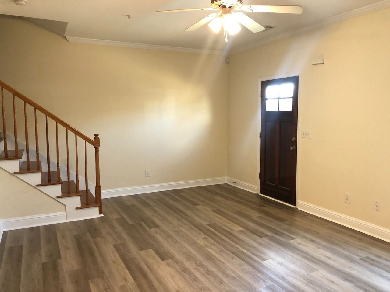 247 Oconee River Cir - Photo 3 of 16