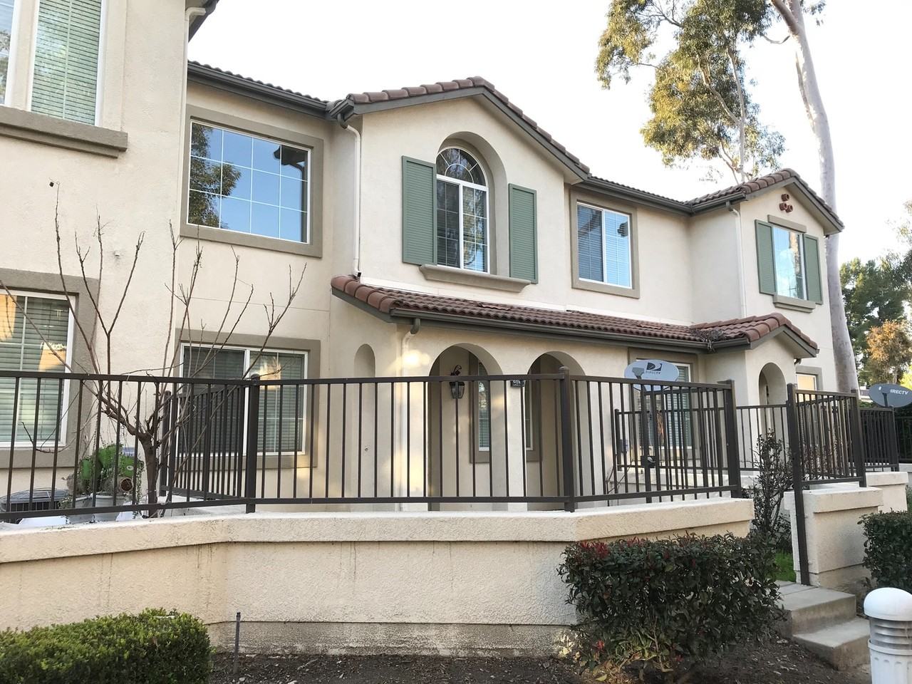 2015 E Harvard Privado #B - Photo 2 of 18