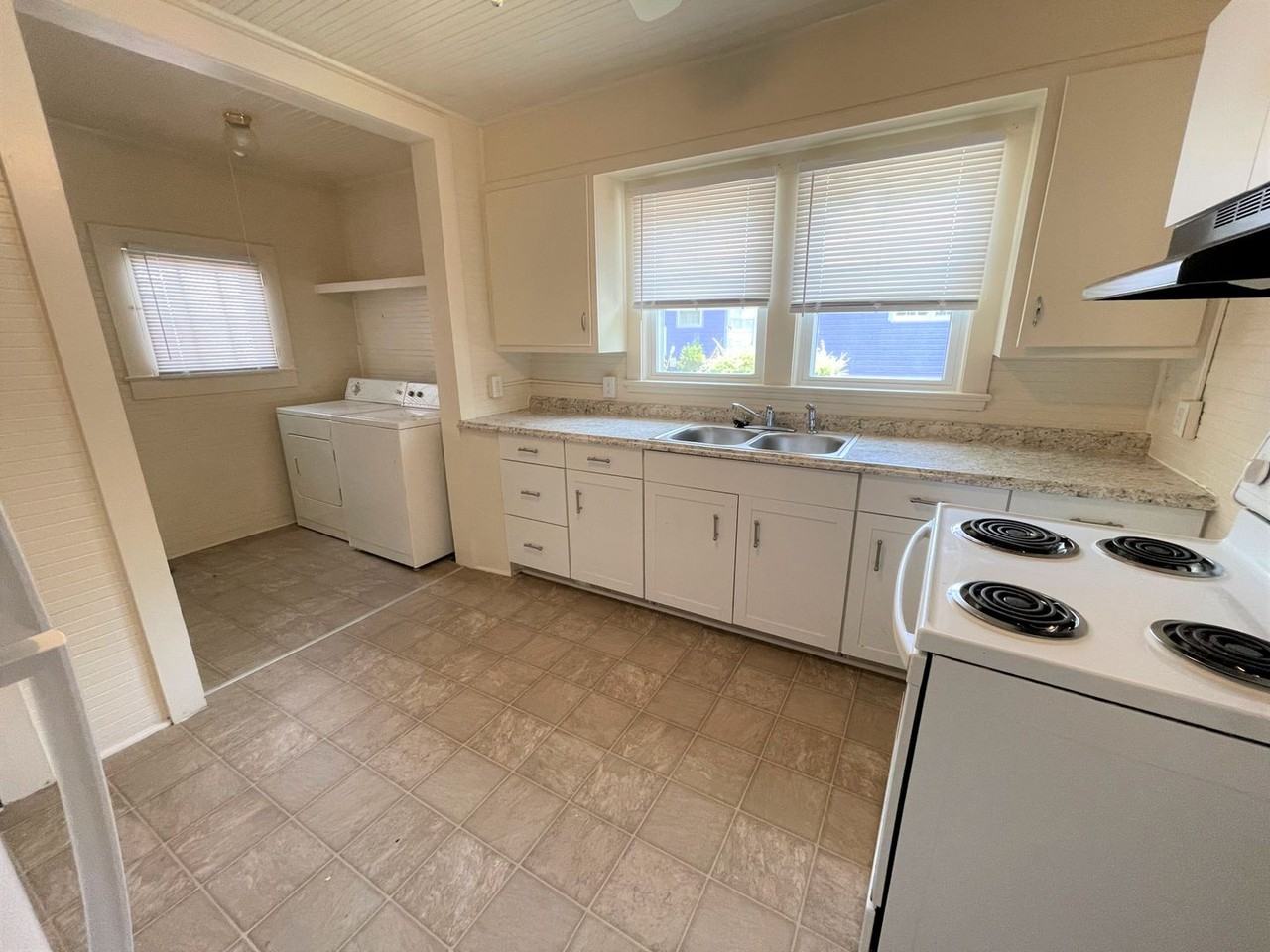 506A W Cameron Ave - Photo 6 of 20