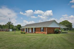 9934 Highway 22 - Photo 1 of 1