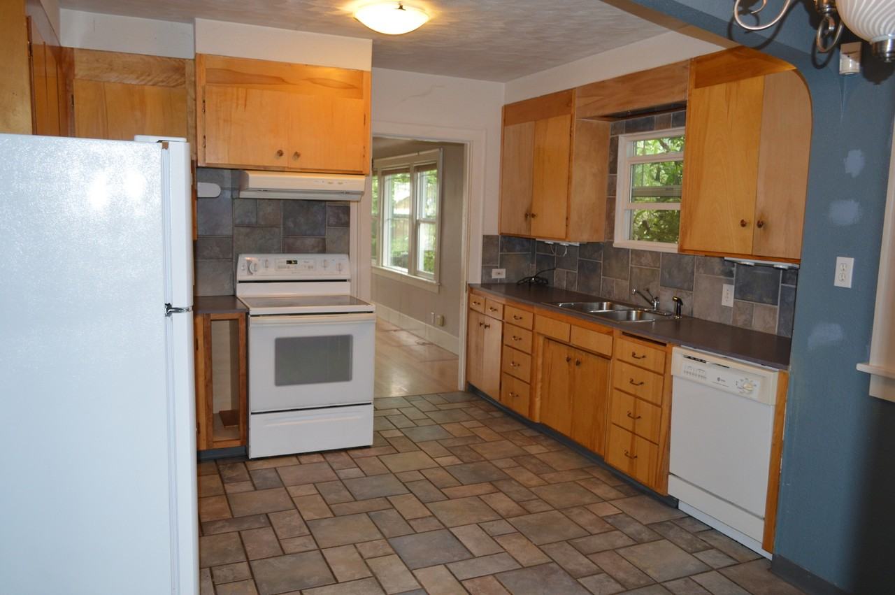 5112 Mckinley Ave - Photo 2 of 15