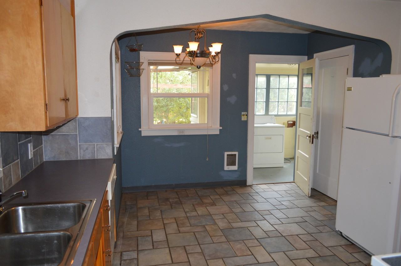 5112 Mckinley Ave - Photo 3 of 15