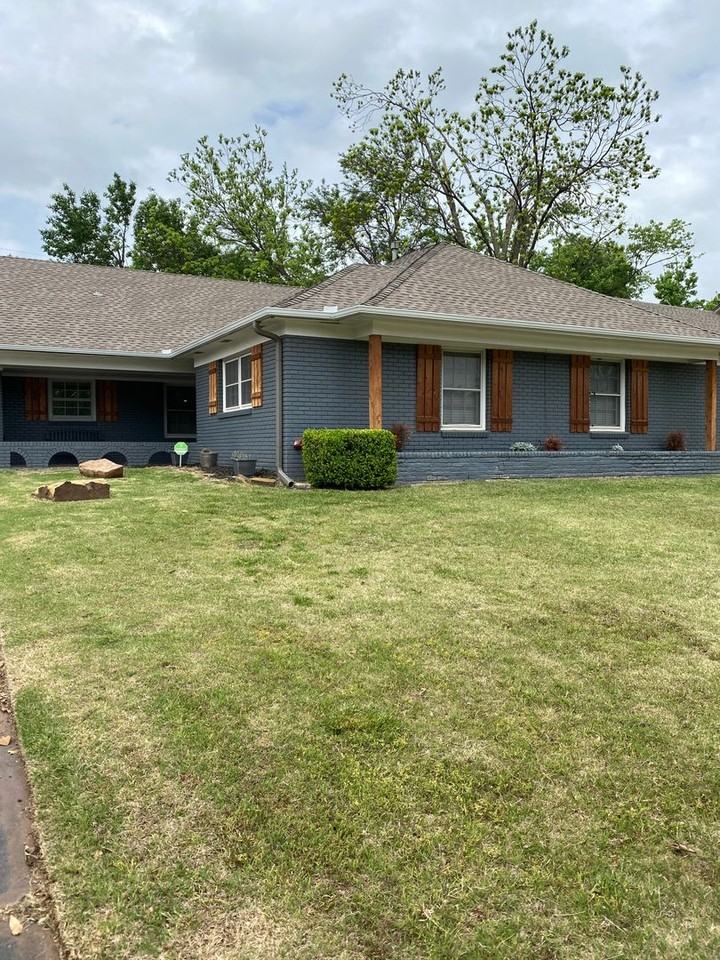 2113 Nw 60th St - Photo 2 of 30