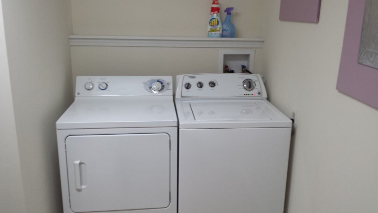 1504 Richardson St - Photo 3 of 25