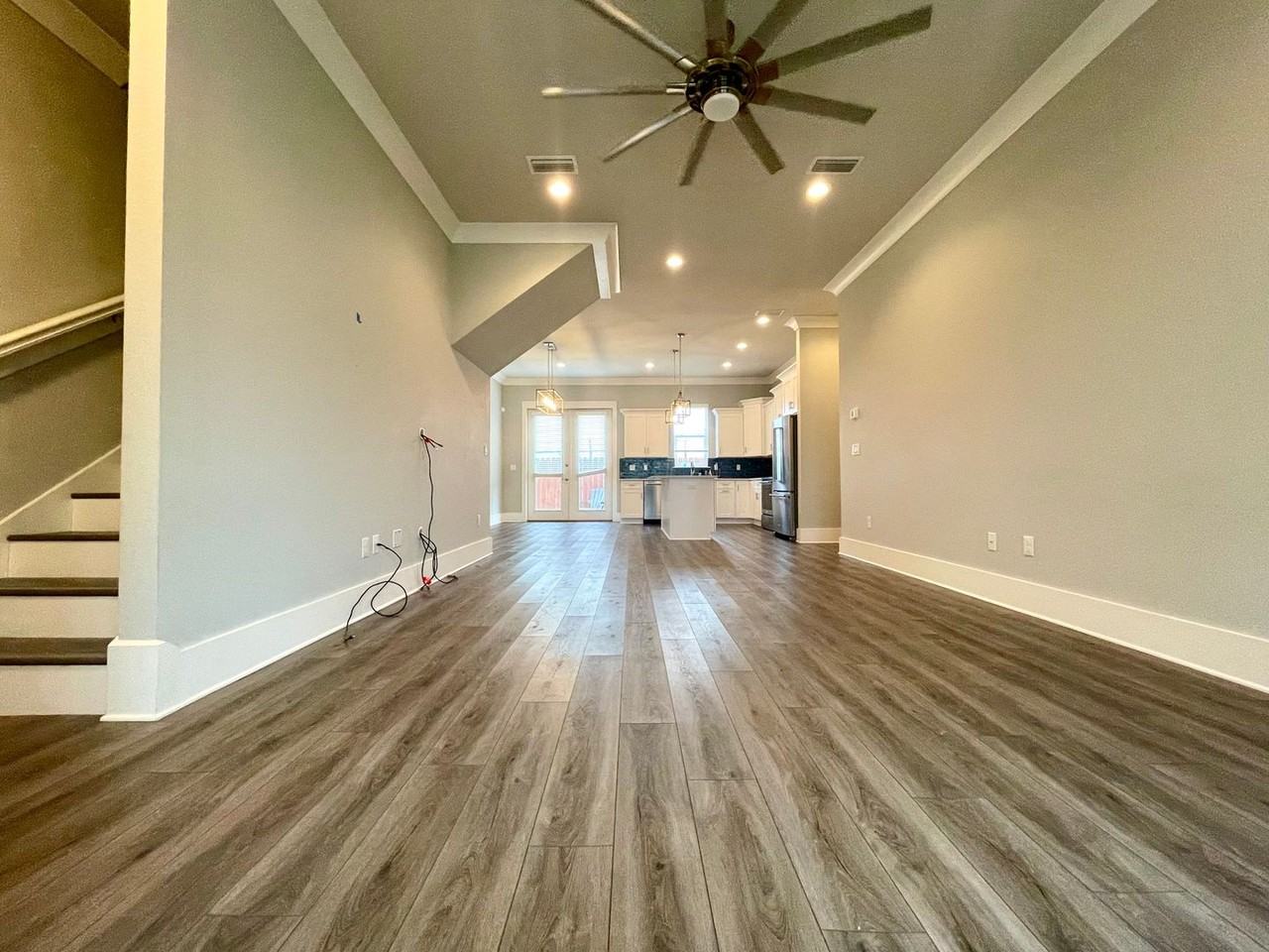 995 Airport Rd #16 - Photo 6 of 25
