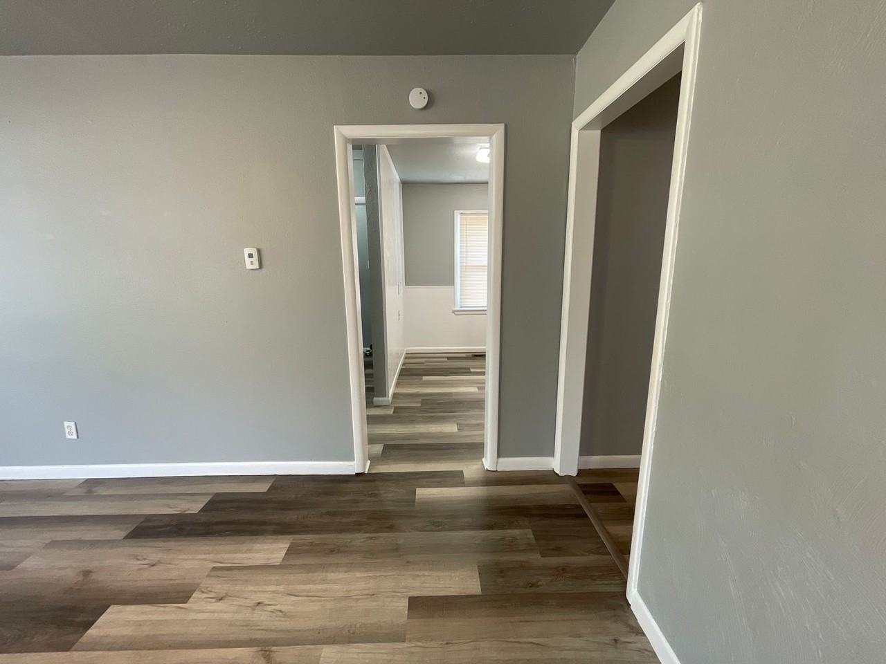 3433 Nw 27th St - Photo 7 of 18