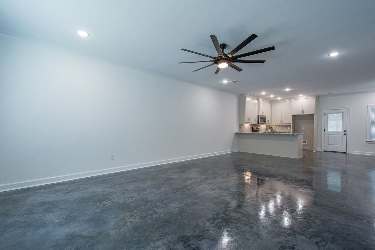 20 Timber Ridge Dr #20 - Photo 4 of 25