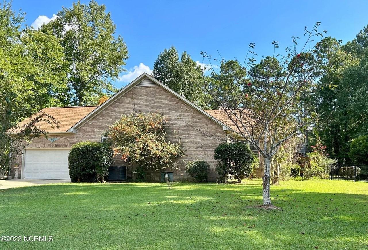 105 Southern Hills Dr - Photo 2 of 28