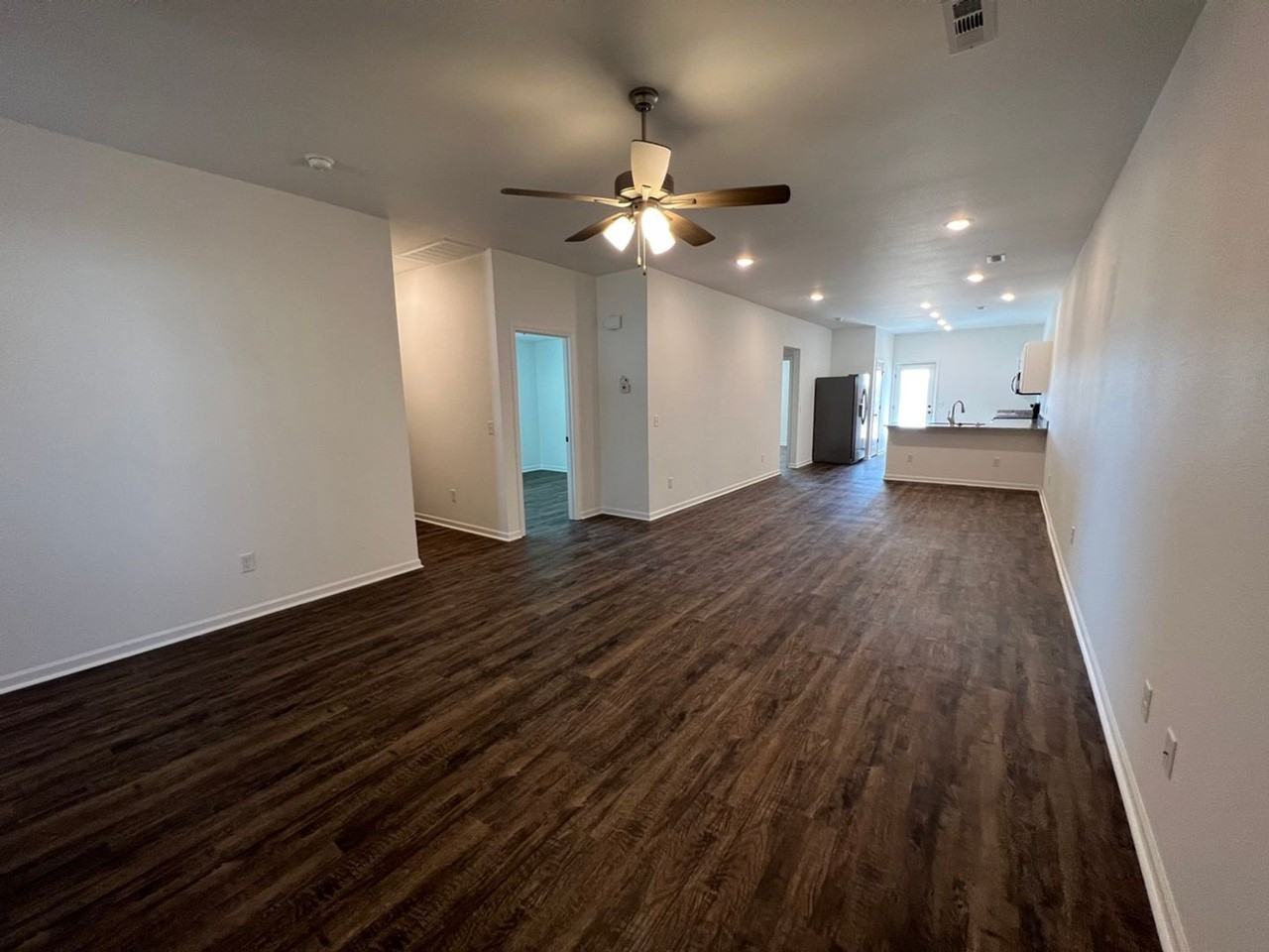 400 Alex Jordan Dr - Photo 4 of 30