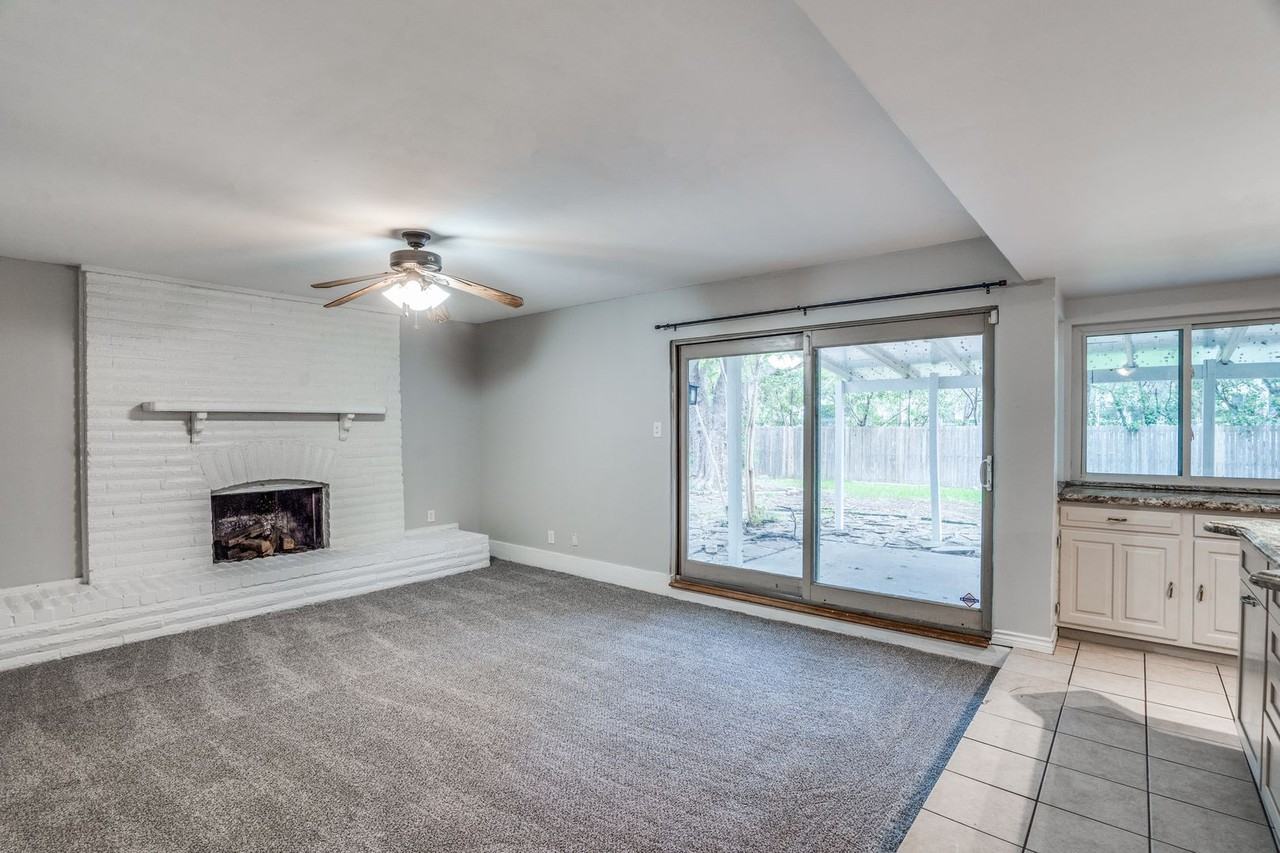 902 Firestone Ln - Photo 2 of 25