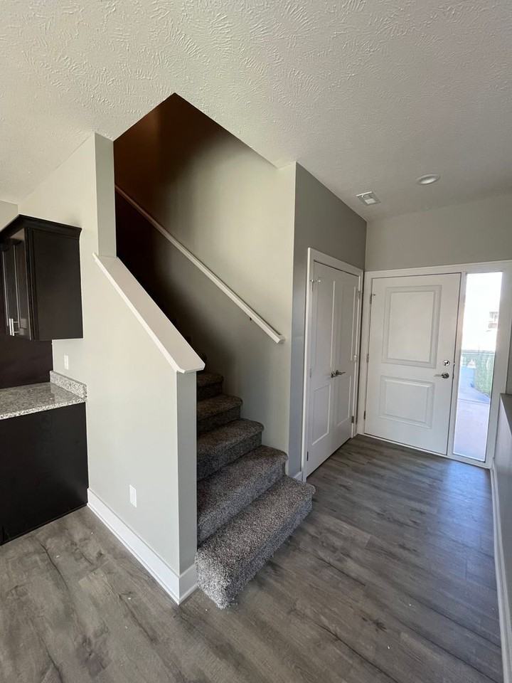 5027 W Stampede Ln - Photo 3 of 18