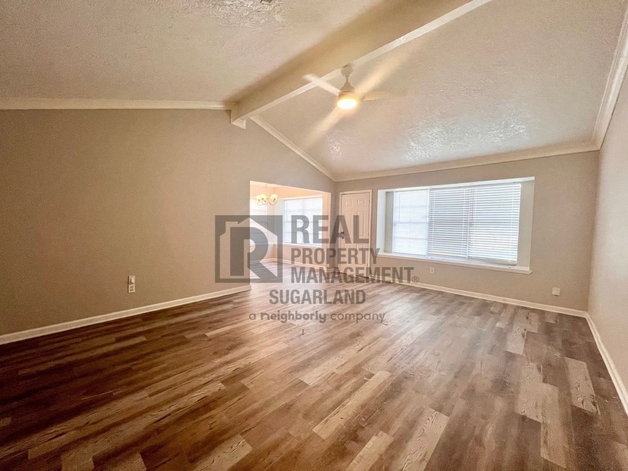 7538 Bubbling Spring Ln - Photo 3 of 14