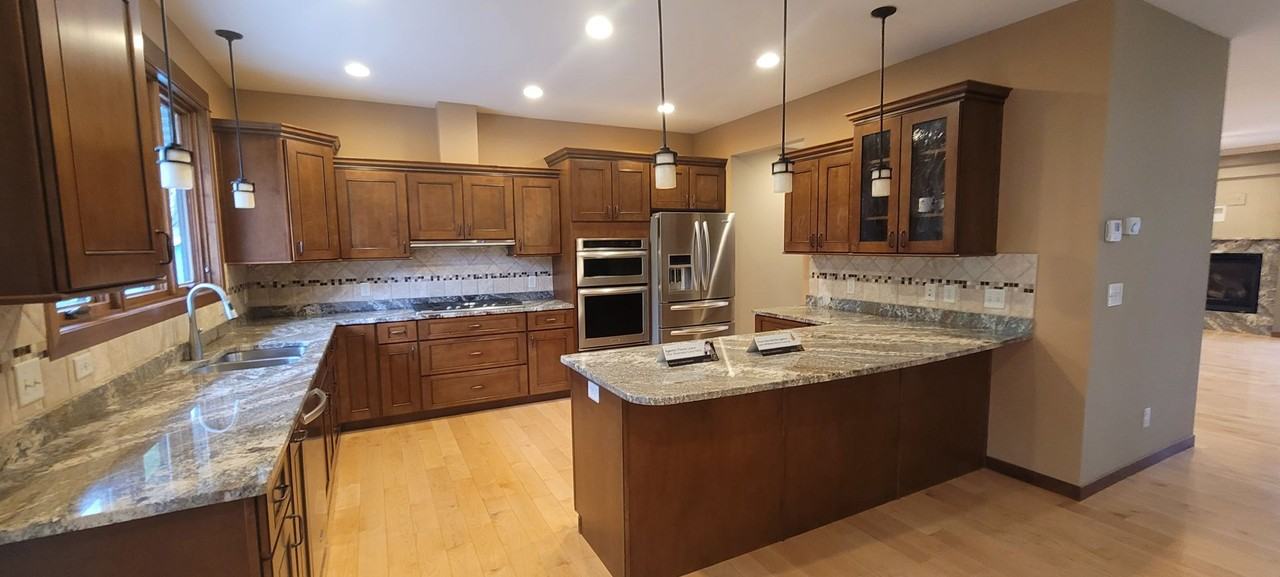 625 Robin Ln Sw - Photo 3 of 25