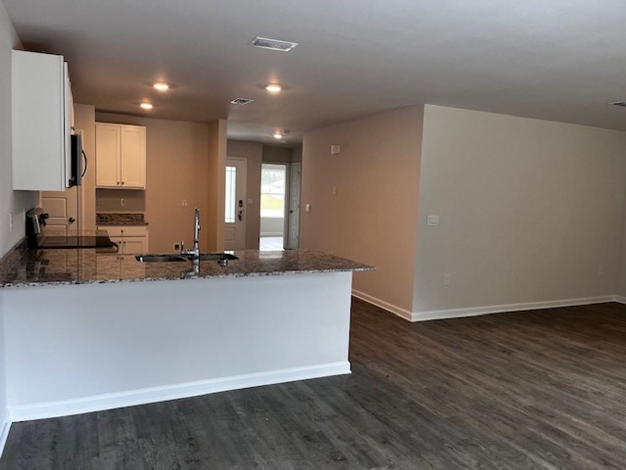 11 Hay Field Ct - Photo 3 of 12