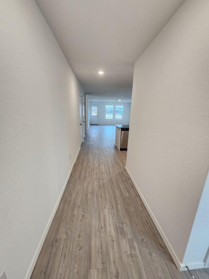 6013 Companion Loop - Photo 2 of 46