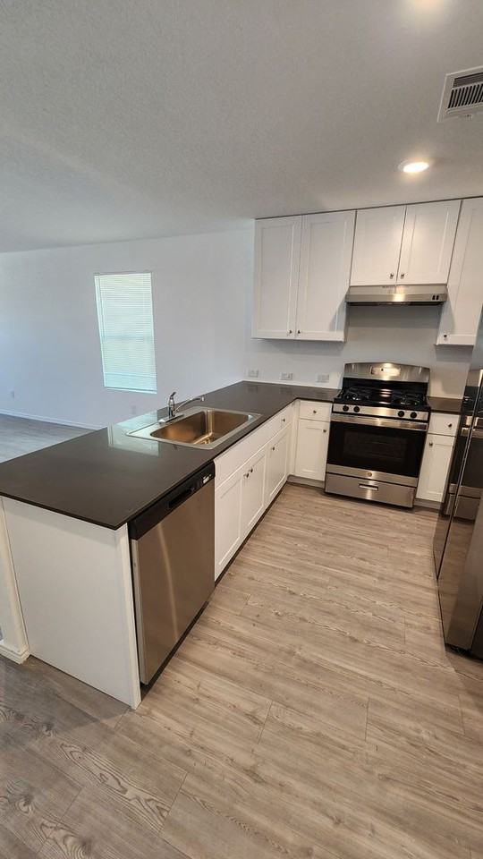 6013 Companion Loop - Photo 7 of 46