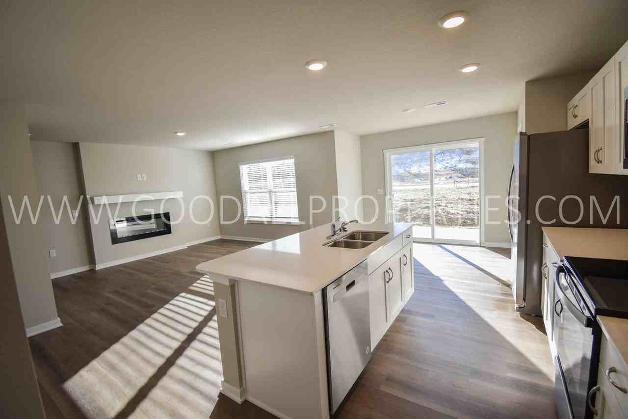 334 Juniper Dr - Photo 4 of 26