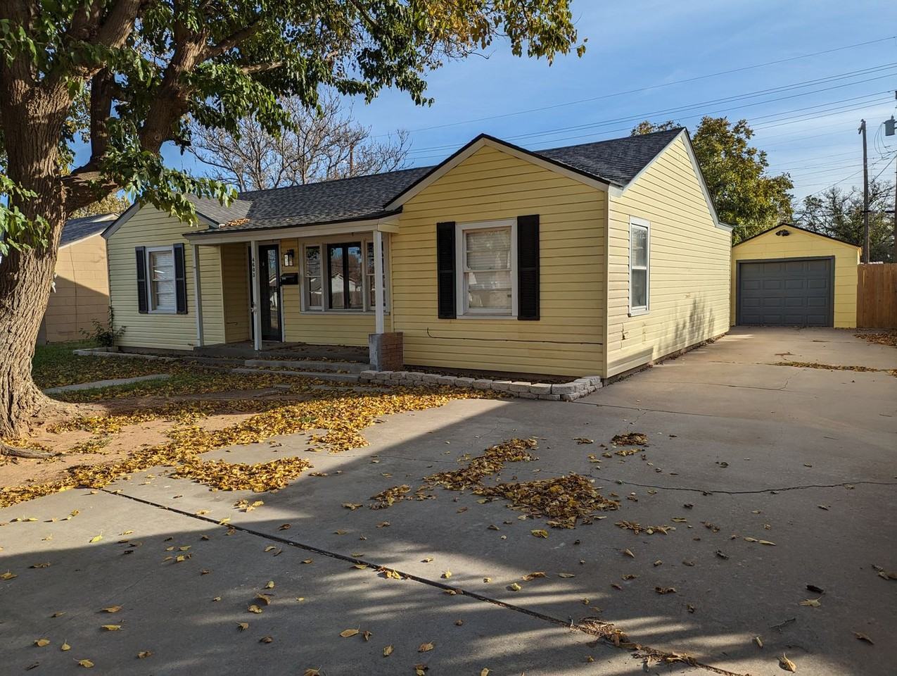 4603 32nd St - Photo 2 of 18