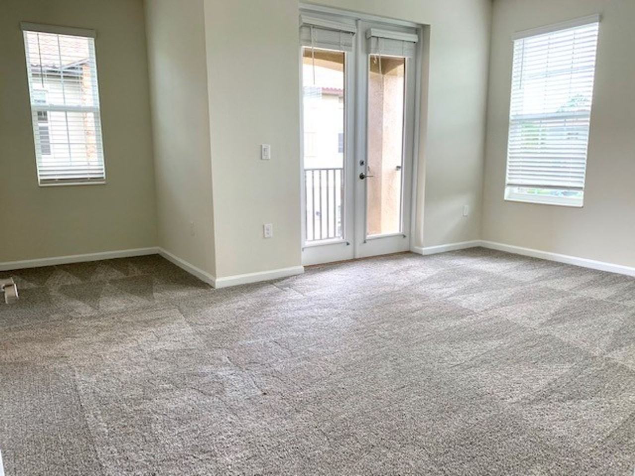 1302 Shinnecock Hills Dr - Photo 5 of 16