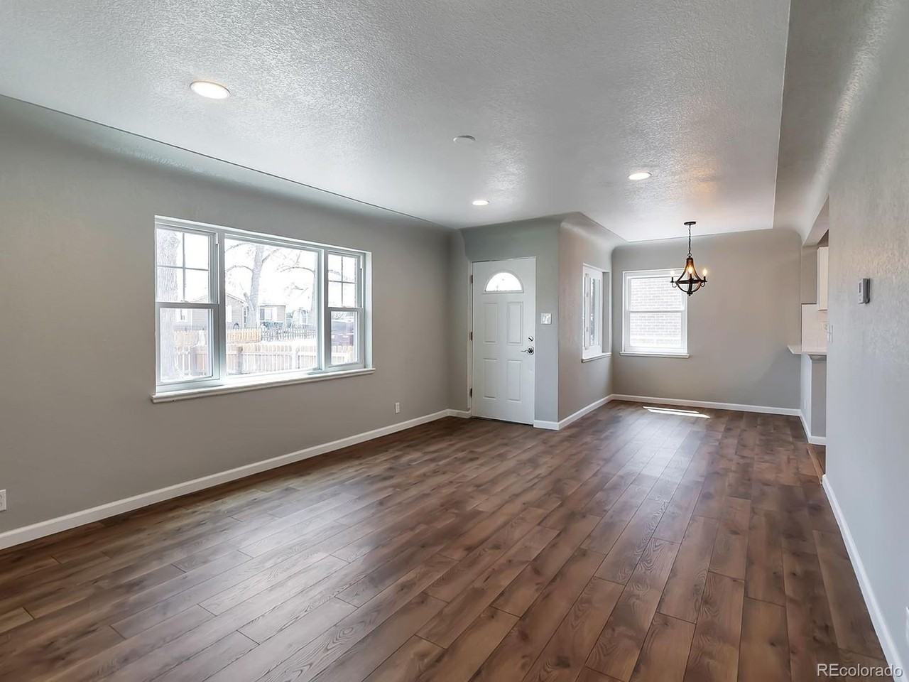 1655 Oakland Street - Photo 7 of 15