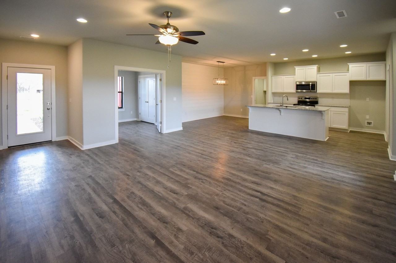 340 N Otoe St - Photo 4 of 30