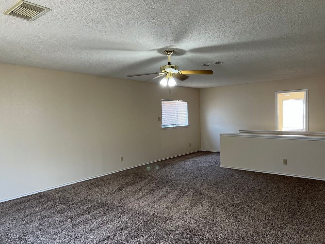 7711 Redsky Crk - Photo 3 of 32