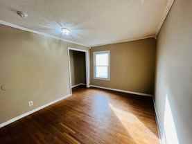 1422 S Lincoln St - Photo 1 of 1
