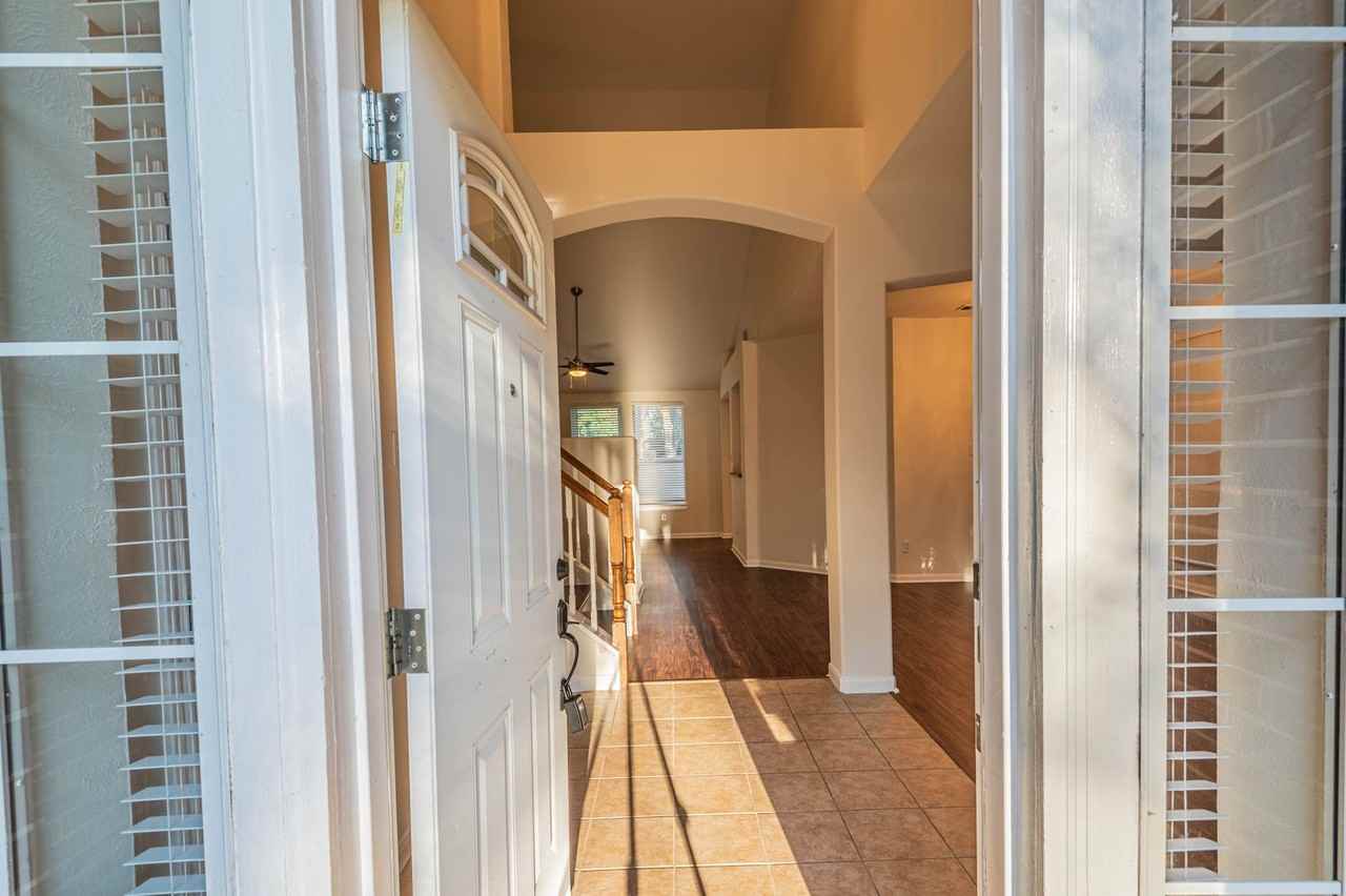 6303 Faulkner Ridge Dr - Photo 2 of 18