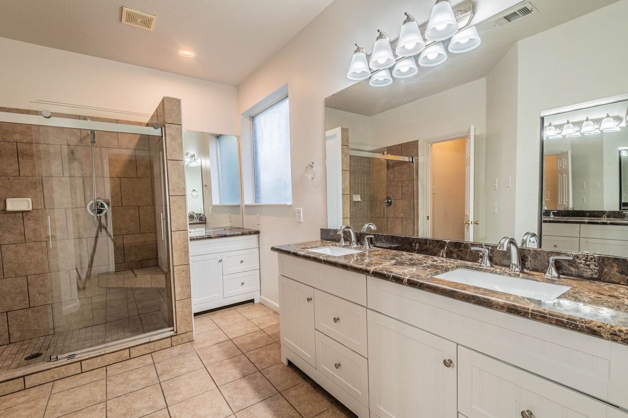 6303 Faulkner Ridge Dr - Photo 4 of 18