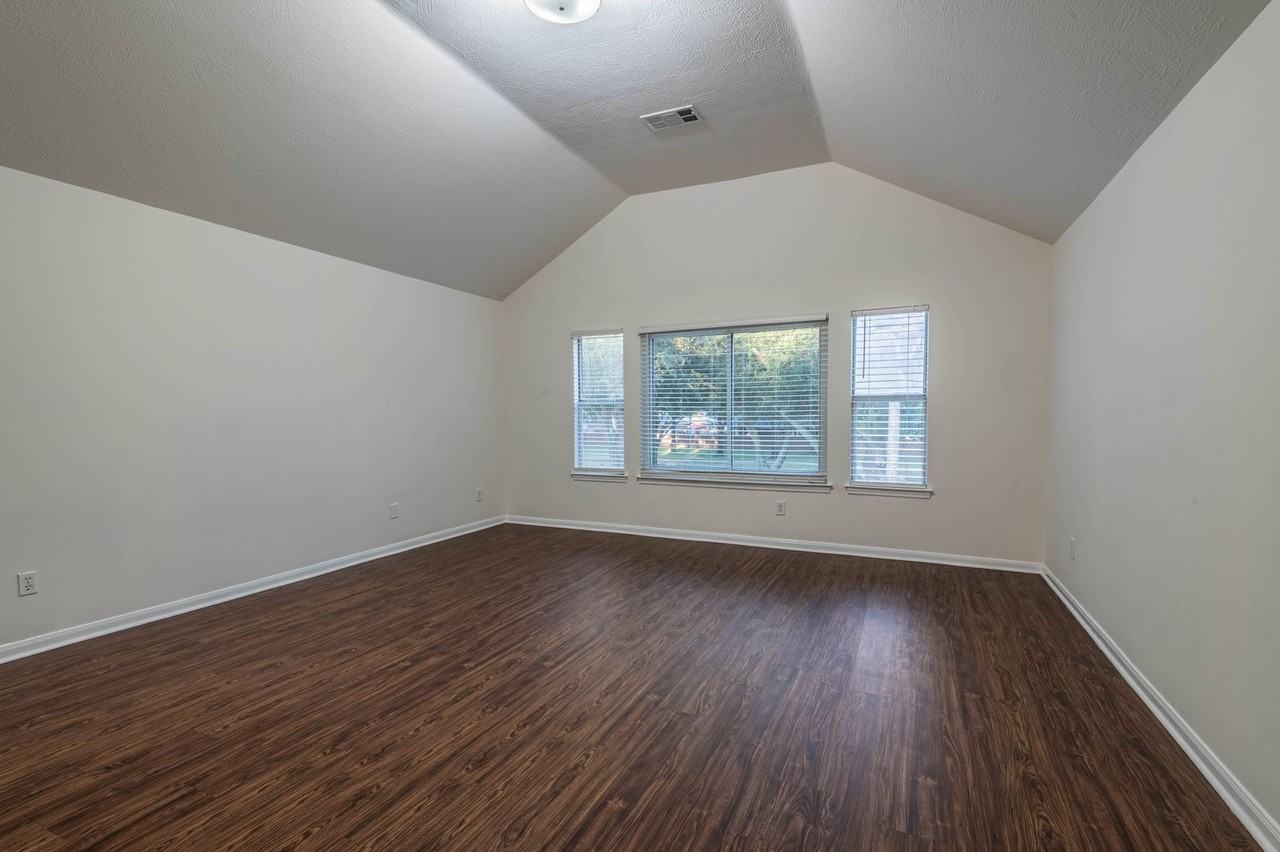 6303 Faulkner Ridge Dr - Photo 7 of 18