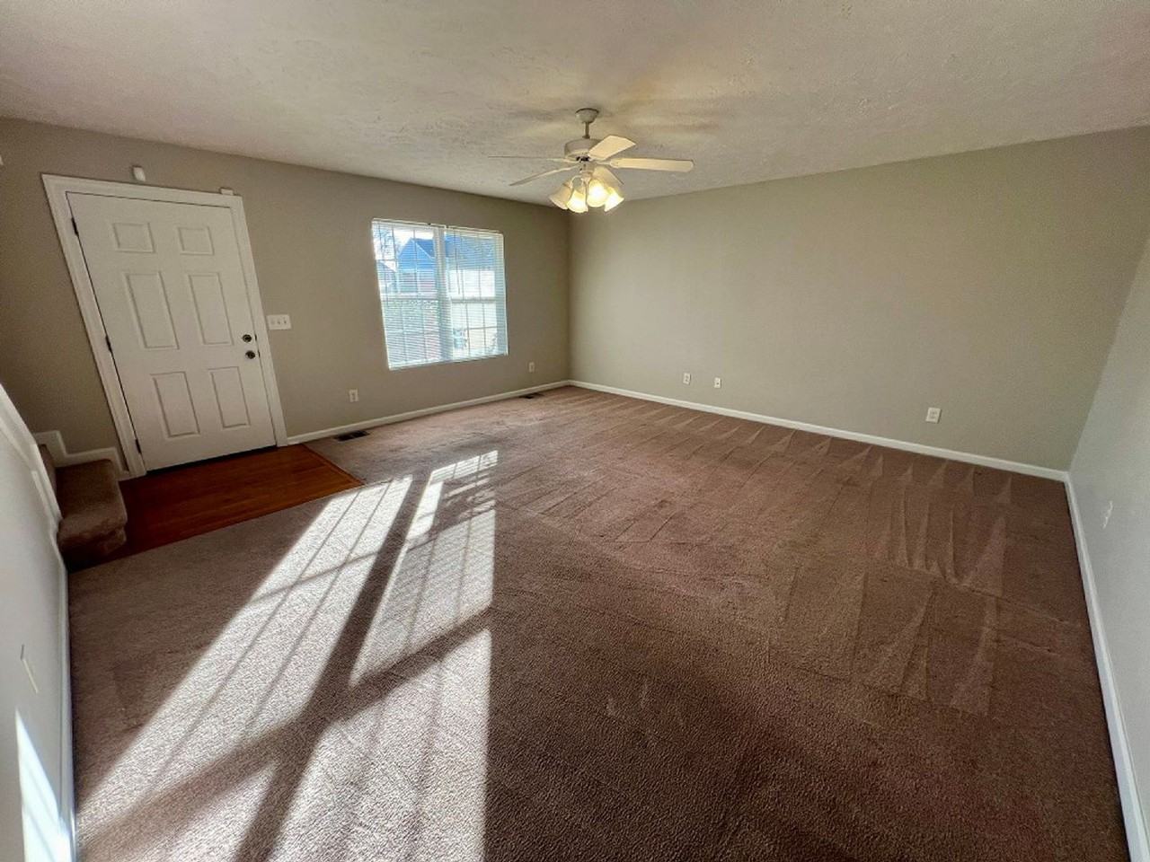 3313 Hamberton Cir - Photo 4 of 28