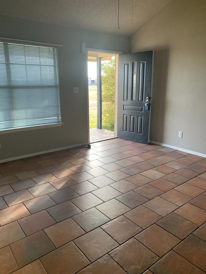 6898 Michael Rd - Photo 2 of 10