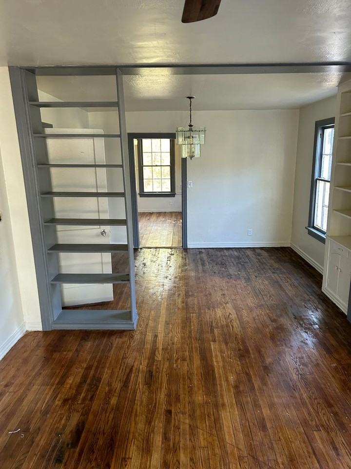 3407 Lillian St - Photo 5 of 8