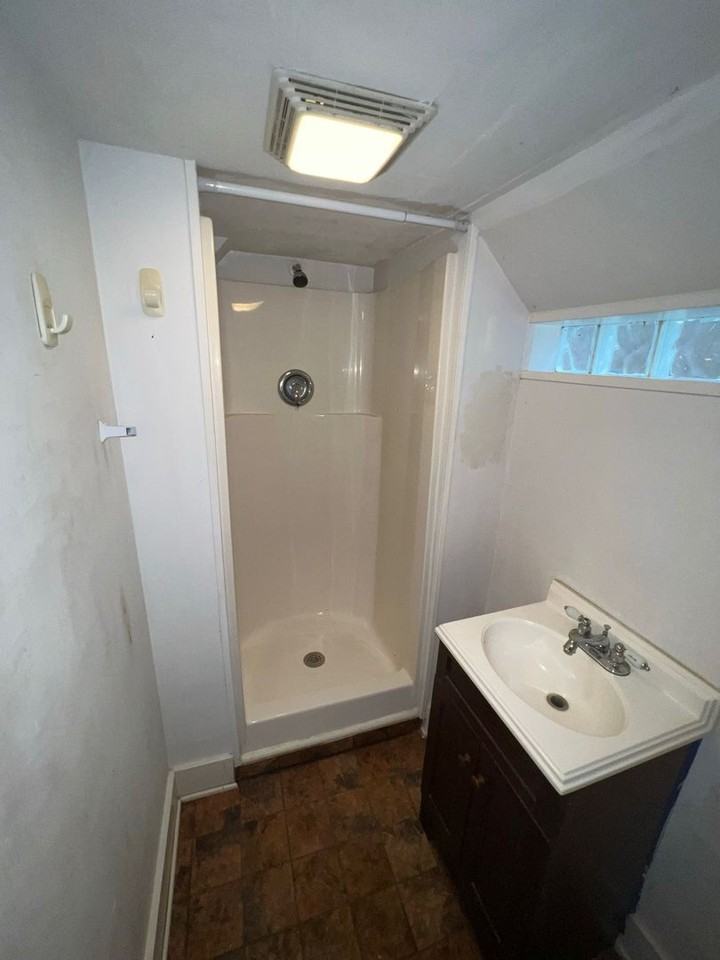636 Federal Ter Se #B - Photo 5 of 5