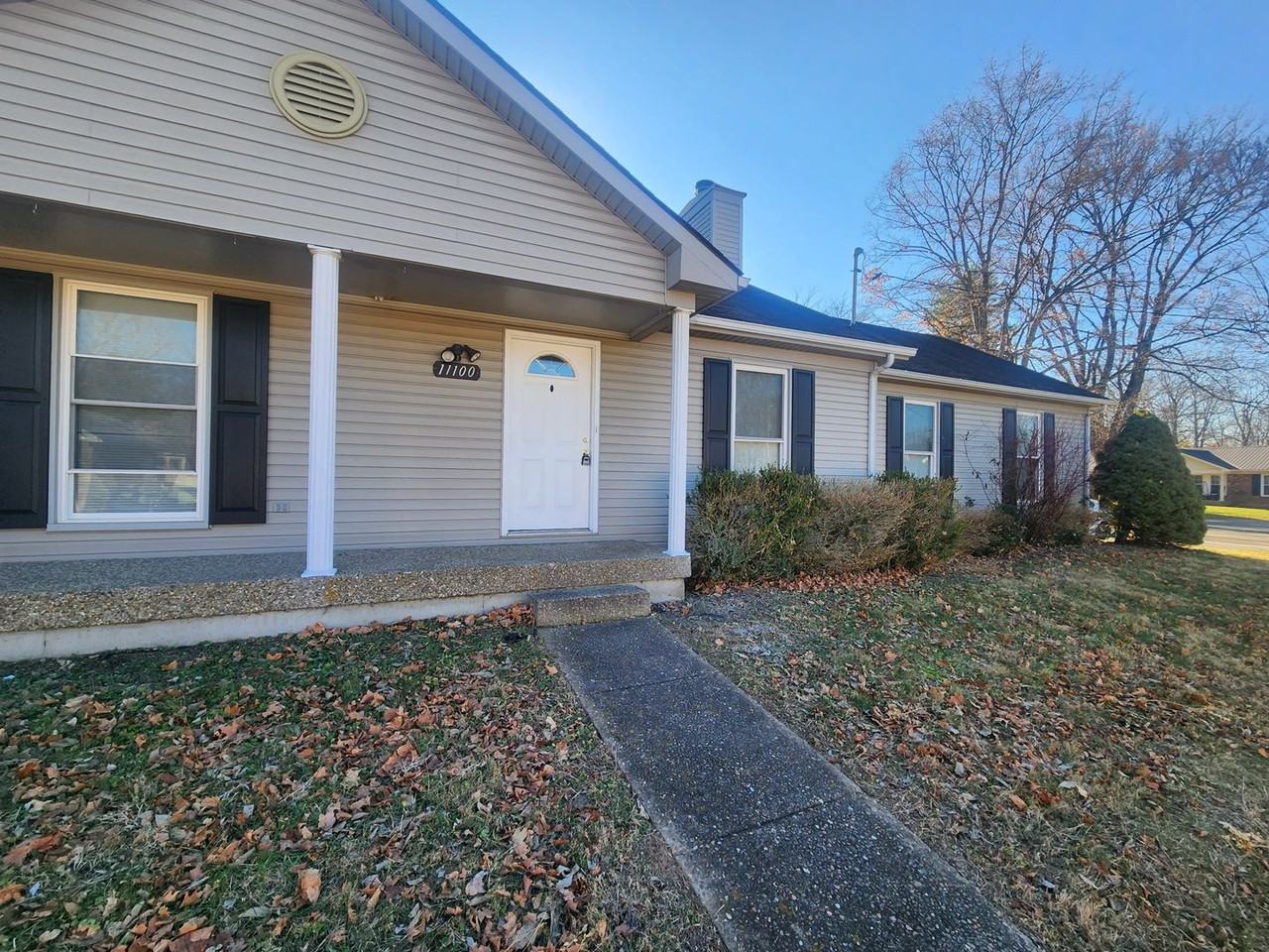 11100 Lincoln Way - Photo 2 of 24