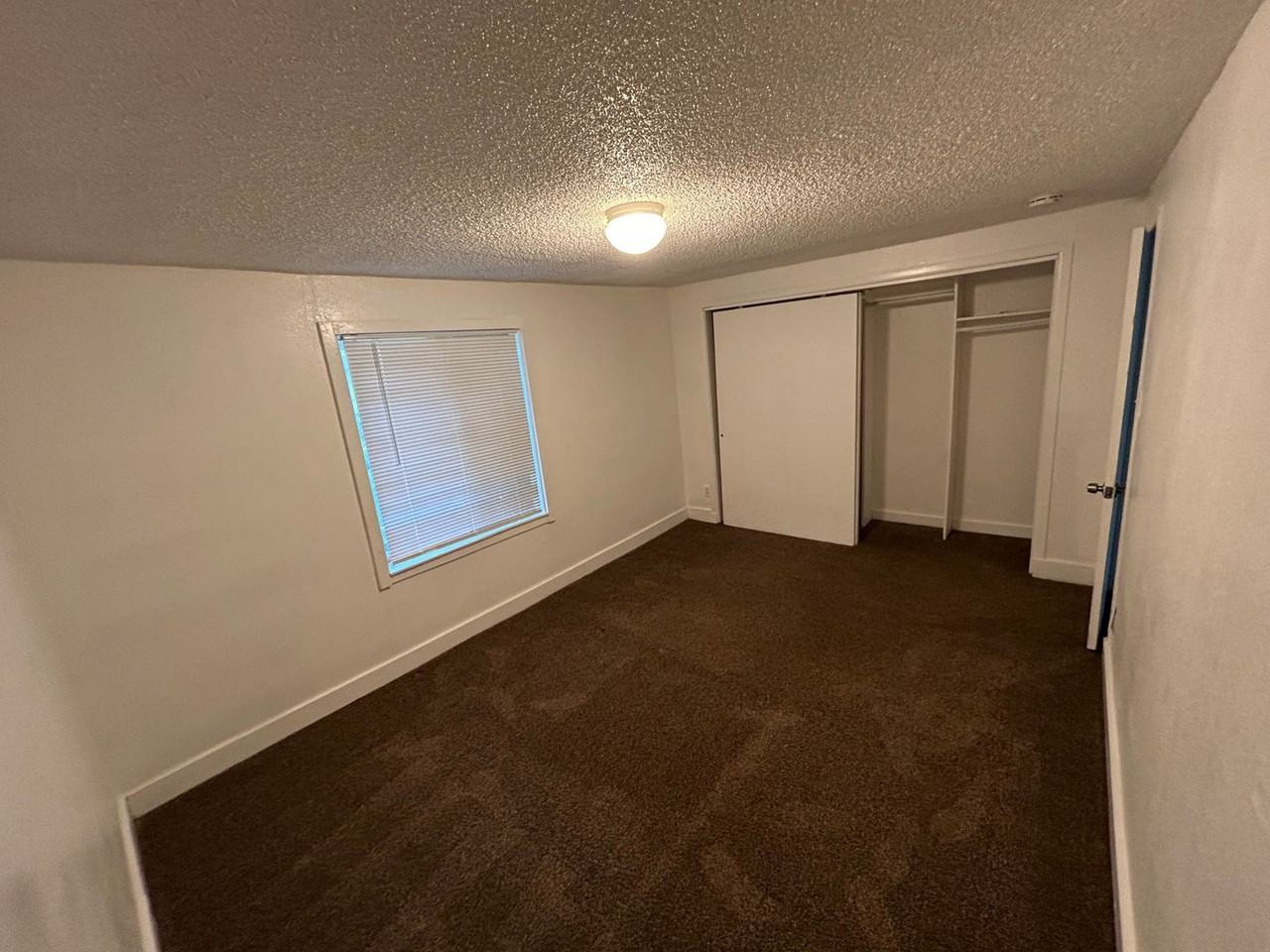 6102 Lower Wyandotte Rd - Photo 2 of 8