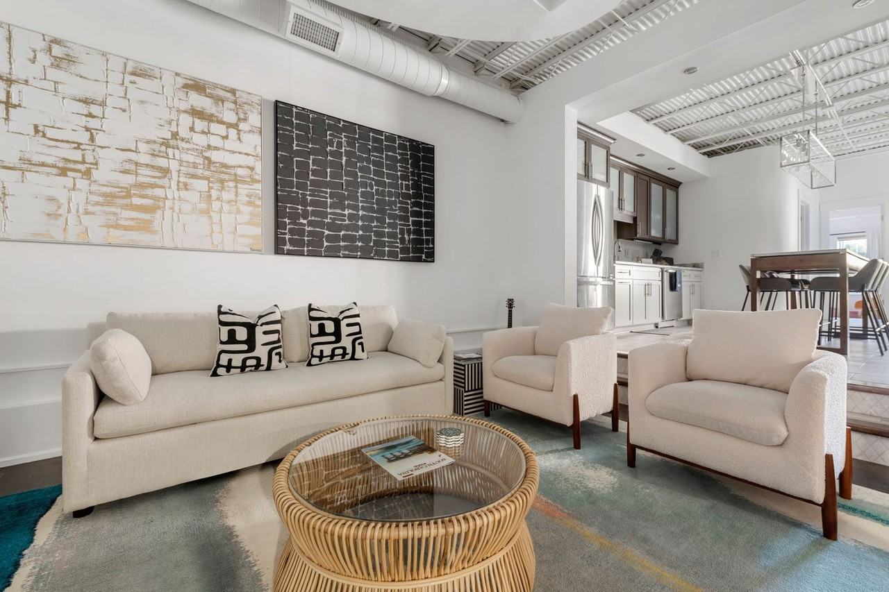 182 E Bay St #202 - Photo 7 of 30