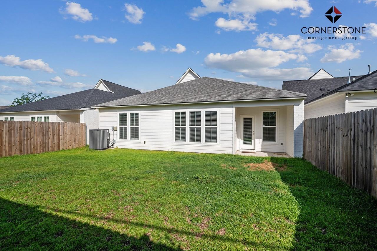 812 Marlstone Dr - Photo 2 of 22