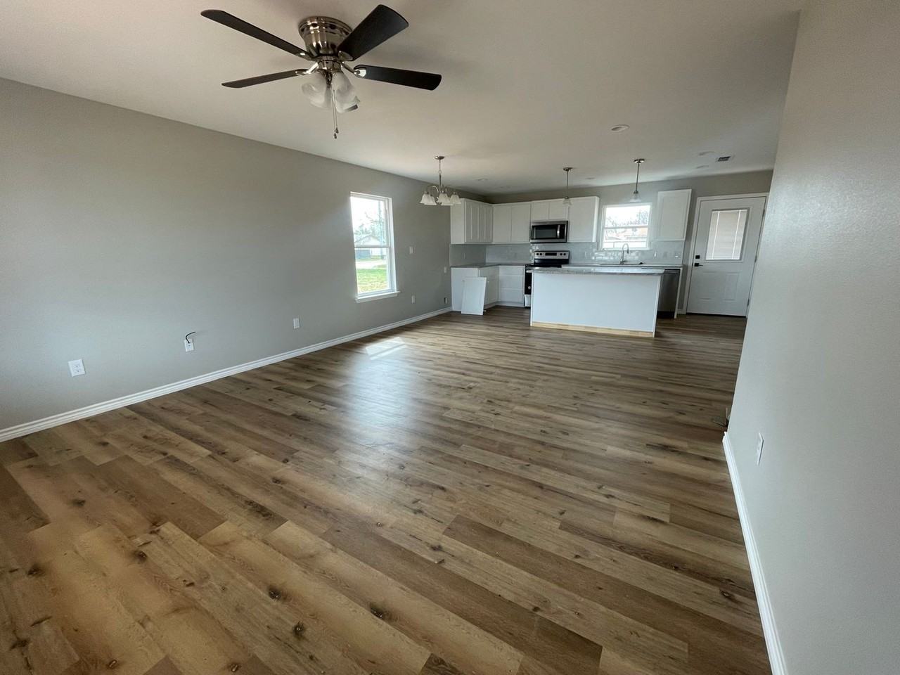 5349 N 10th St - Photo 2 of 13
