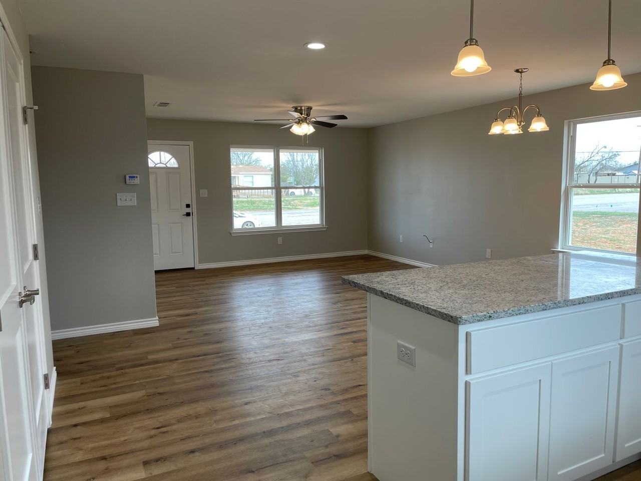 5349 N 10th St - Photo 5 of 13