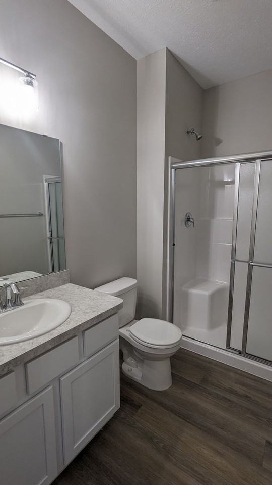 638 Treadway Blvd - Photo 5 of 14