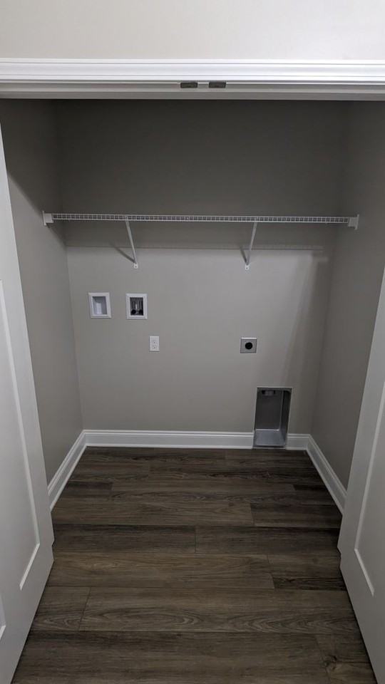 638 Treadway Blvd - Photo 6 of 14